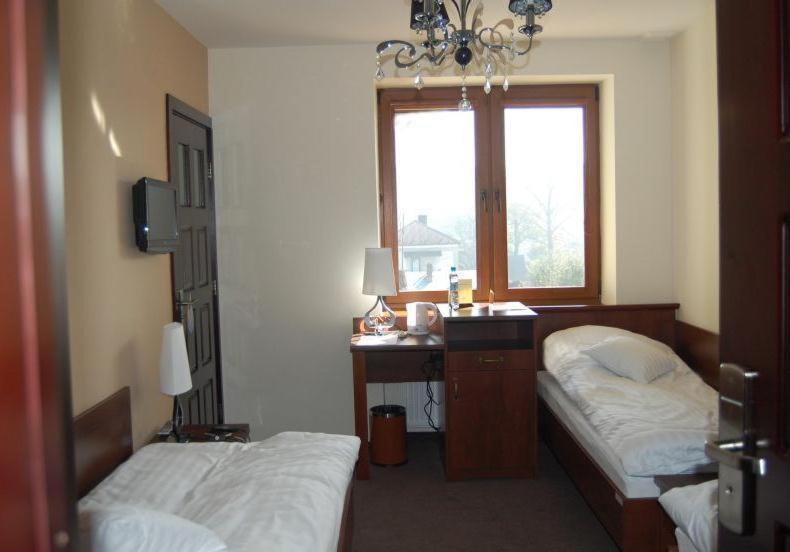 Noclegi Nad Oslawa Zagorz Exterior photo